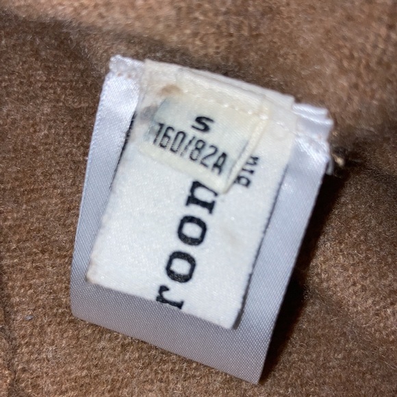 My Little Mushroom Turtleneck Cashmere Sweater - Picture 4 of 4